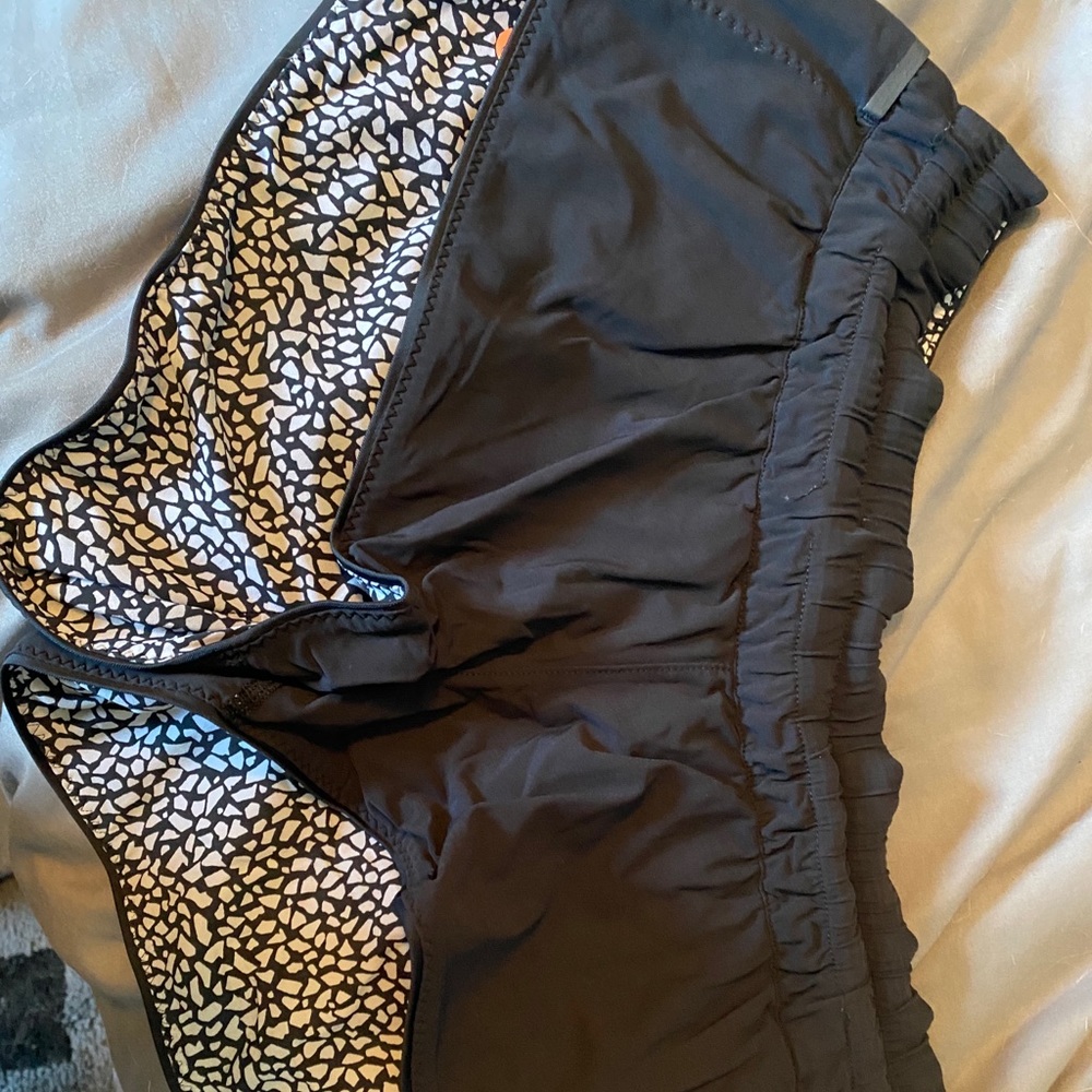 Lululemon shorts size 6